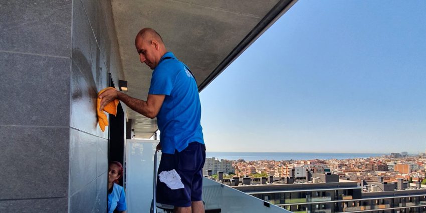 cómo limpiar de forma adecuada las puertas