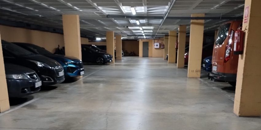 Cómo afecta el calor a la limpieza y mantenimiento de los parkings comunitarios